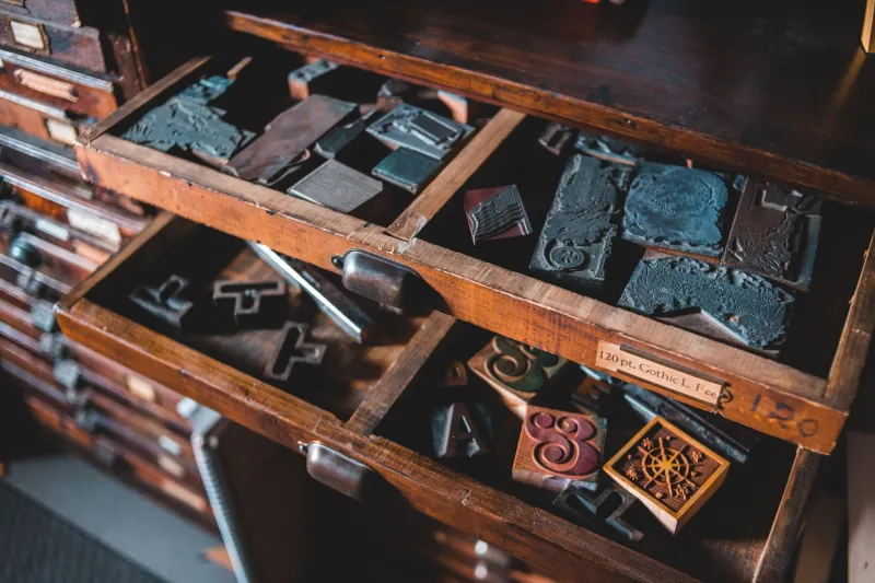 Deliberate Obsolescence: Why American Artists Are Choosing Outmoded Tools as Acts of Creative Sovereignty